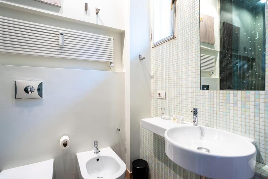 Duomo-Isola- Garibaldi The Swing Home มิลาน ภายนอก รูปภาพ